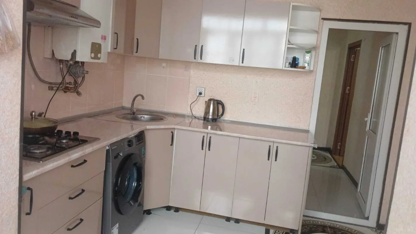 Kirayə verilir 3 otaqlı mənzil 65 m²