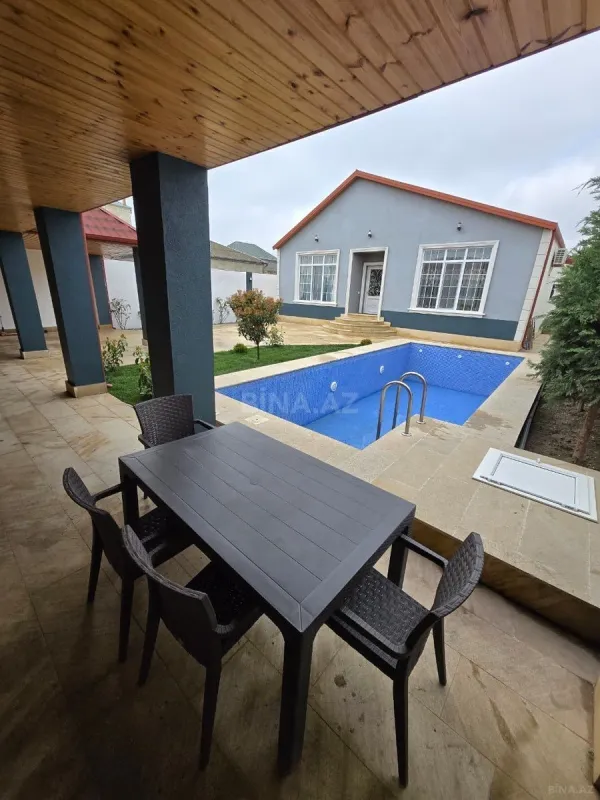 Satılır 4 otaqlı həyət evi 125 m²