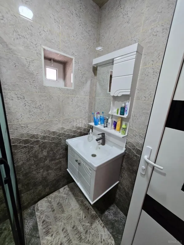 Satılır 4 otaqlı həyət evi 125 m²