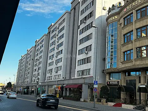 Satılır 3 otaqlı mənzil 70 m² — Bakı 3 otaq 70.00 m²