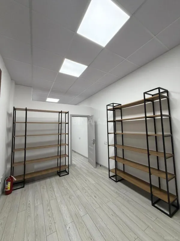 Kirayə verilir obyekt 130 m²