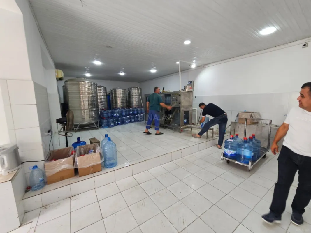 Satılır obyekt 700 m²