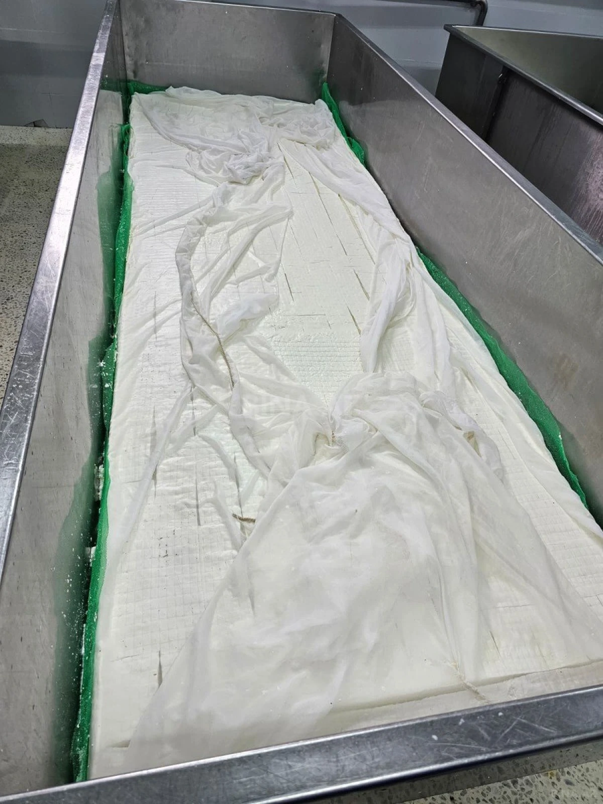 Satılır obyekt 700 m²