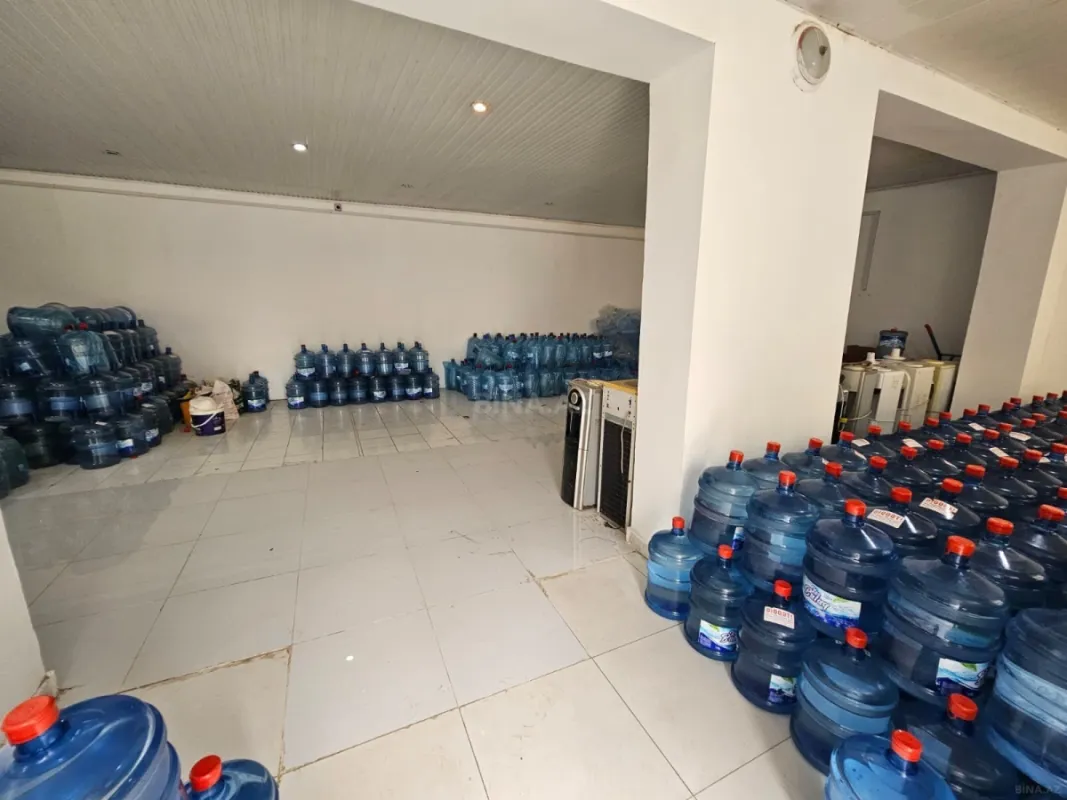 Satılır obyekt 700 m²