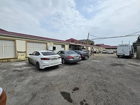 Satılır obyekt 700 m²