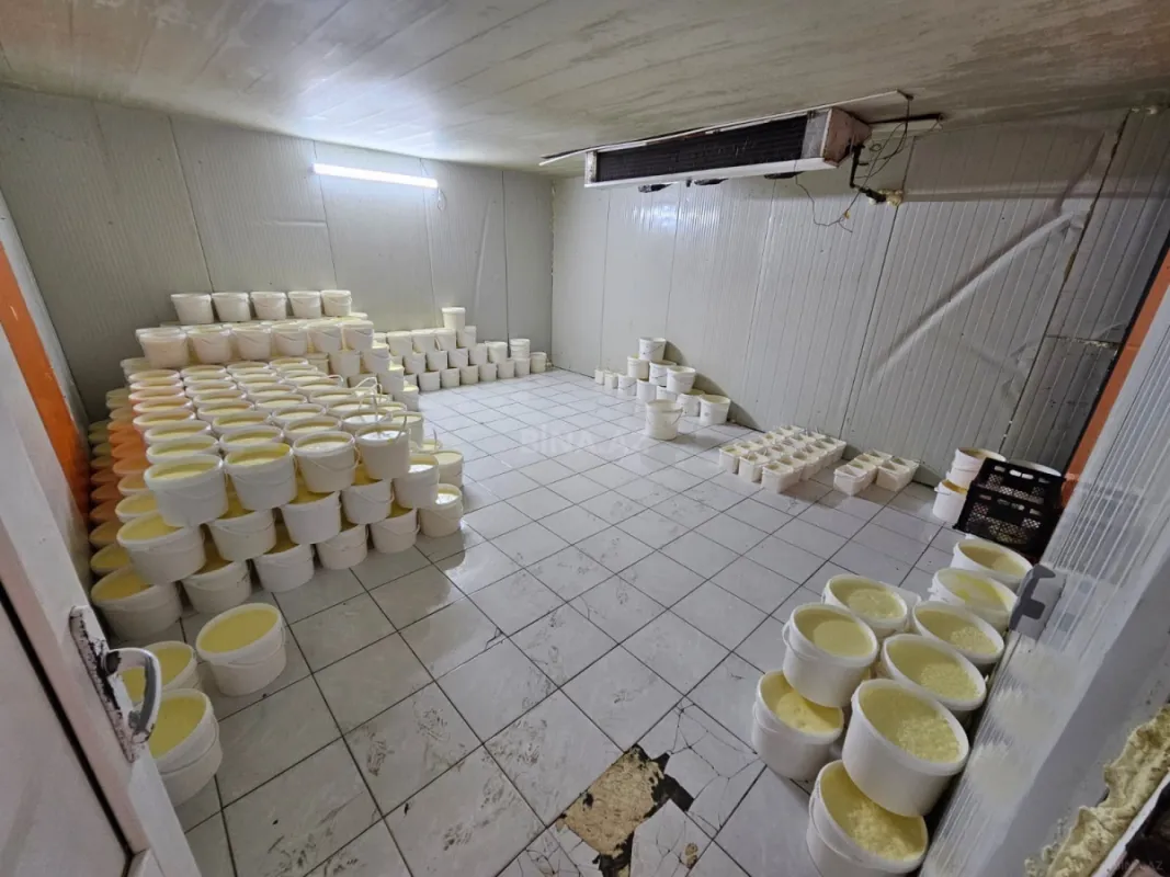 Satılır obyekt 700 m²