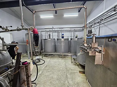 Satılır obyekt 700 m²