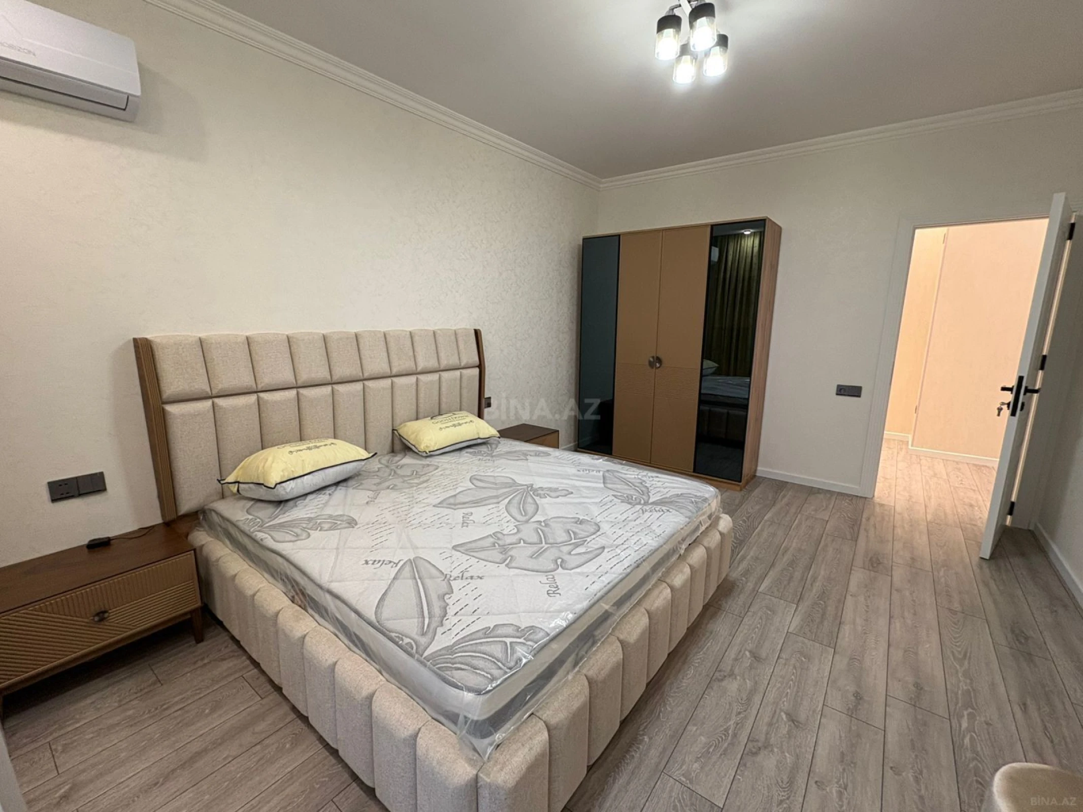Kirayə verilir 3 otaqlı mənzil 148 m²