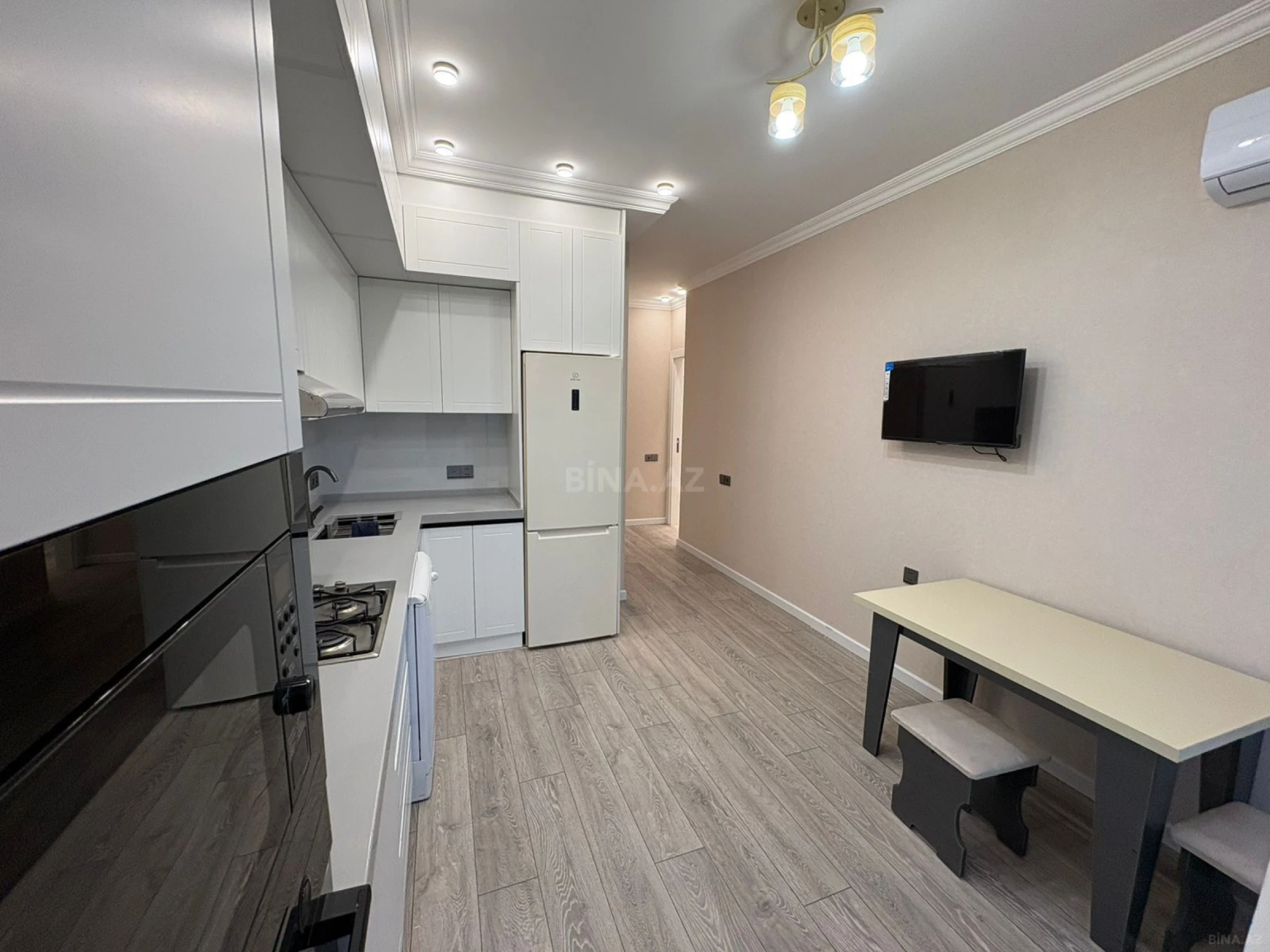 Kirayə verilir 3 otaqlı mənzil 148 m²