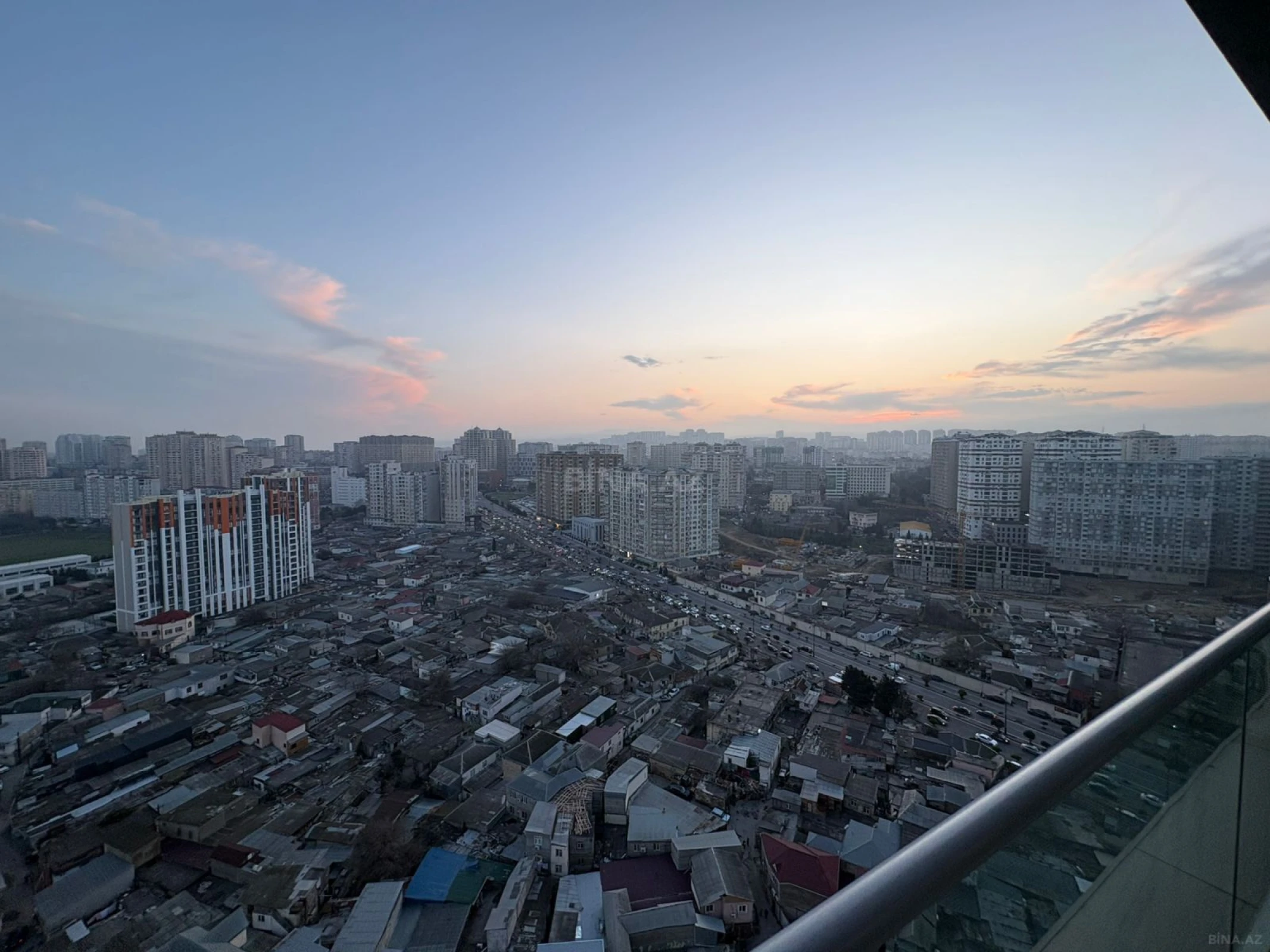 Kirayə verilir 3 otaqlı mənzil 148 m²