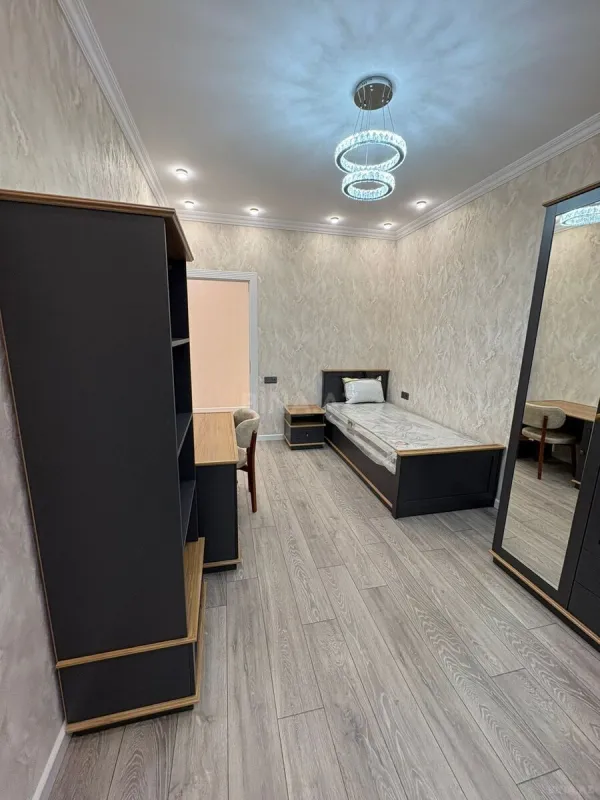 Kirayə verilir 3 otaqlı mənzil 148 m²