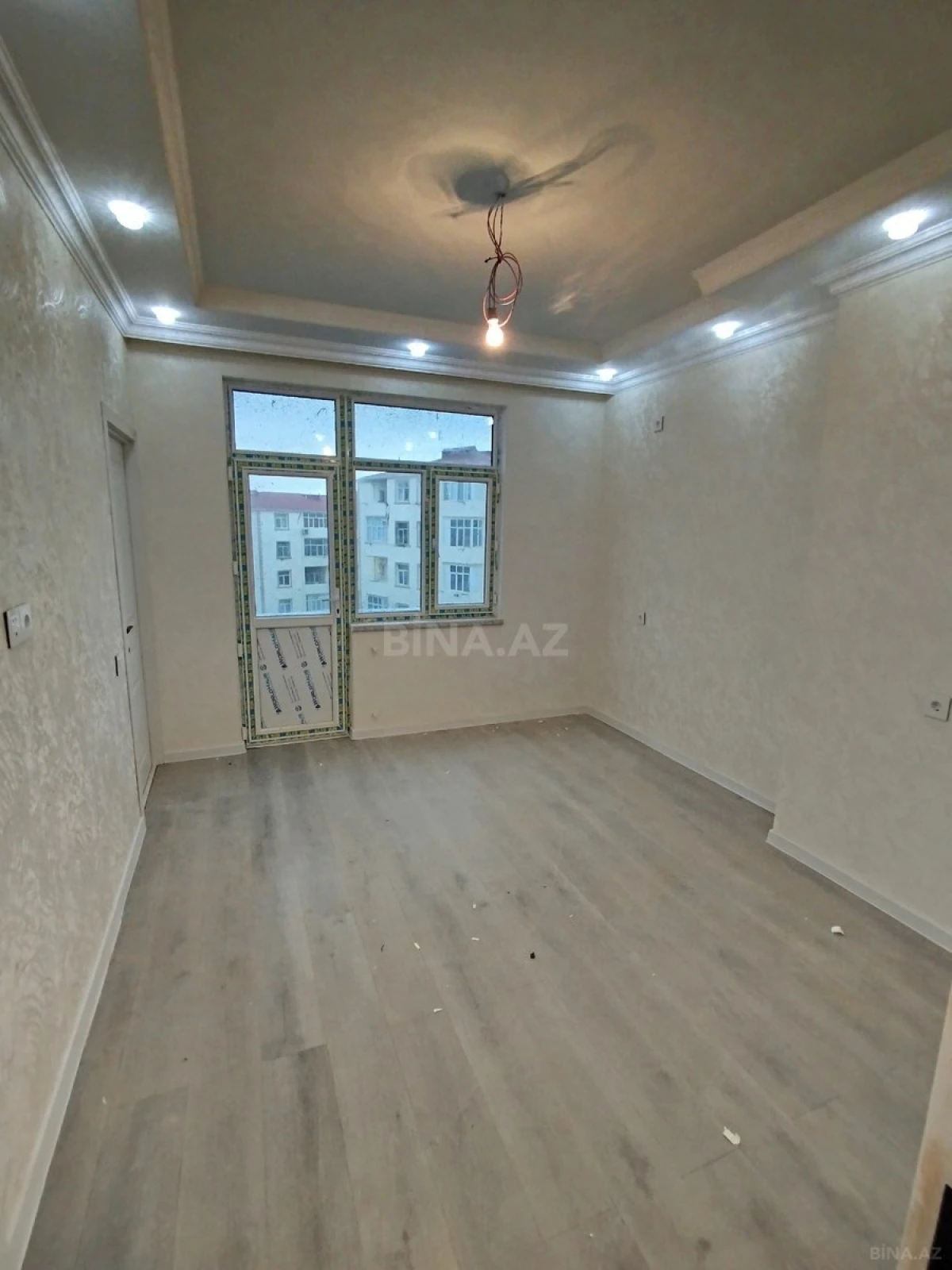 Satılır 2 otaqlı mənzil 44 m²