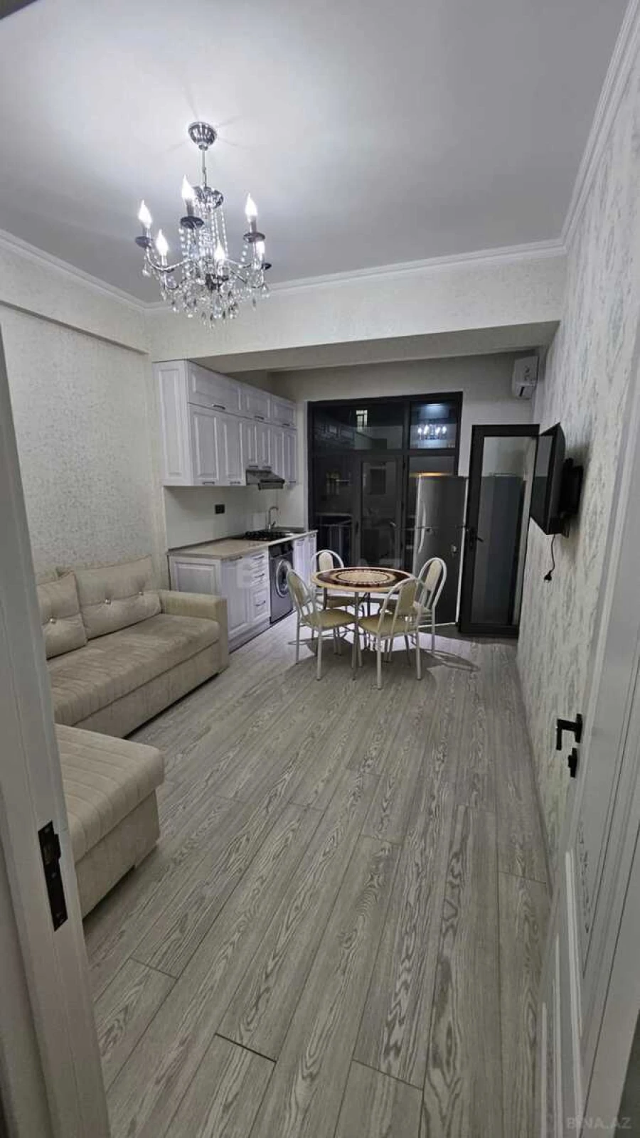 Kirayə verilir 2 otaqlı mənzil 50 m²
