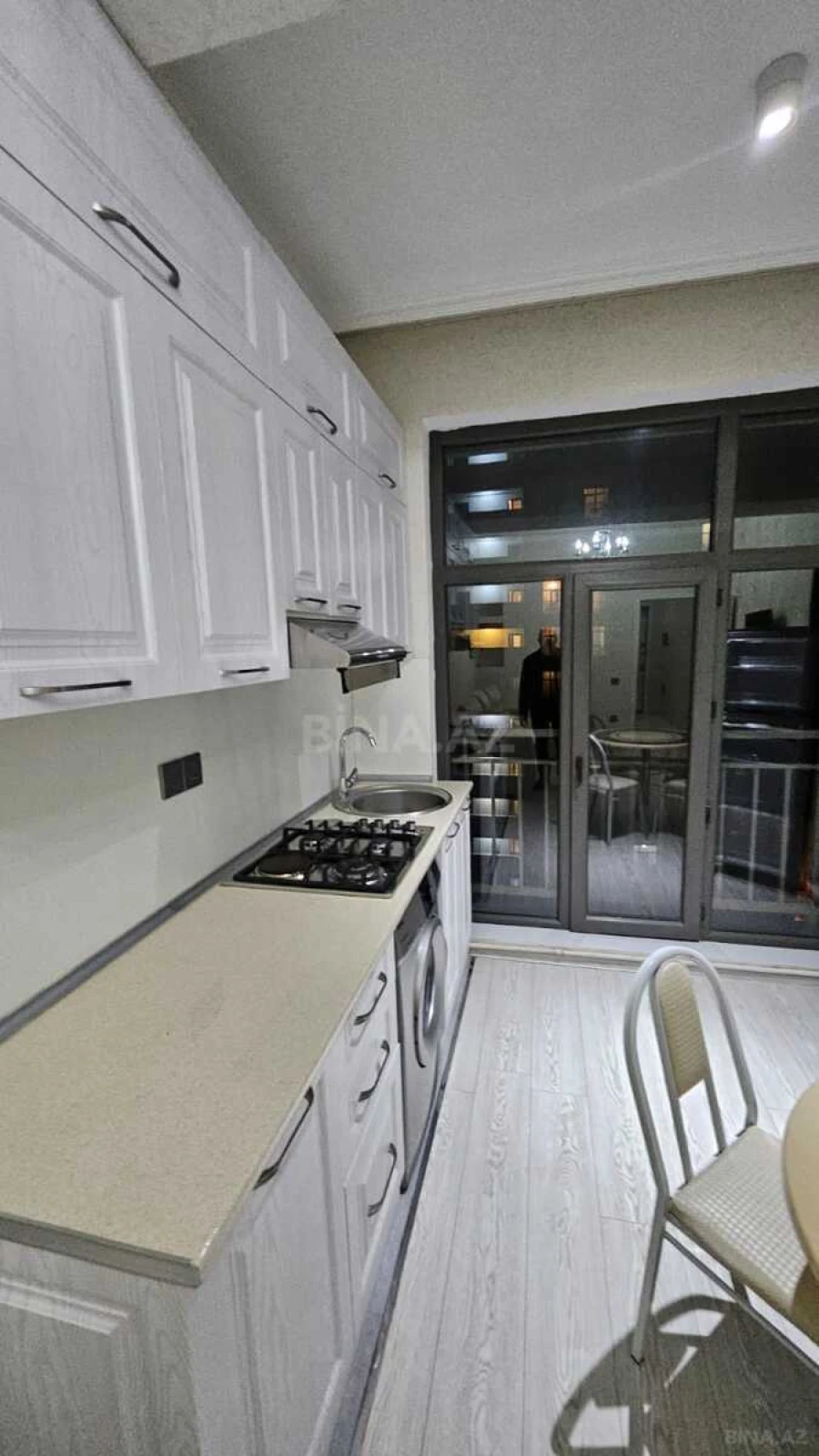 Kirayə verilir 2 otaqlı mənzil 50 m²