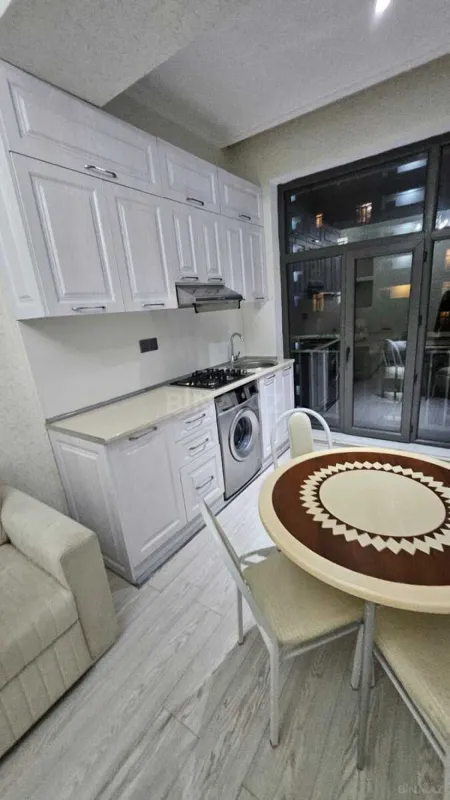 Kirayə verilir 2 otaqlı mənzil 50 m²