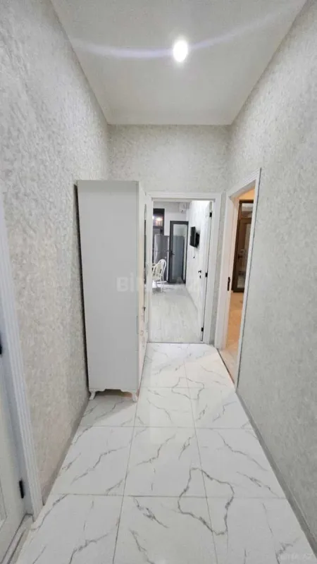 Kirayə verilir 2 otaqlı mənzil 50 m²
