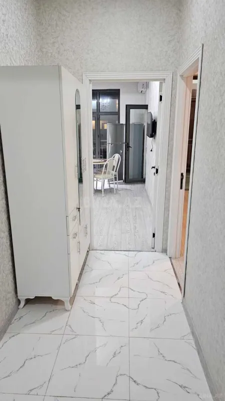 Kirayə verilir 2 otaqlı mənzil 50 m²