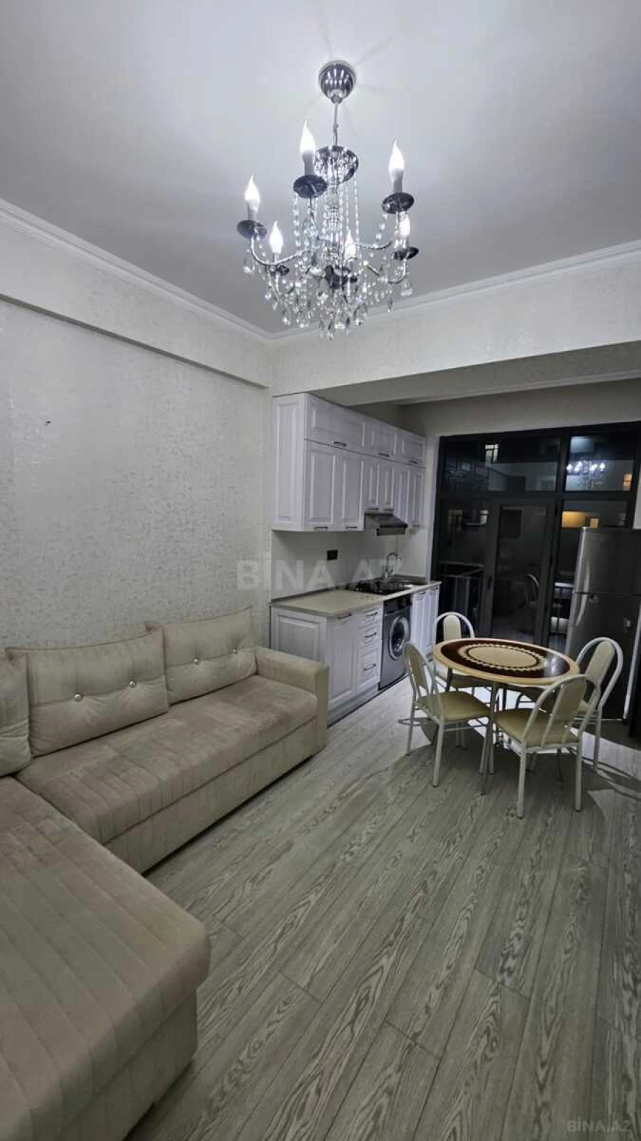 Kirayə verilir 2 otaqlı mənzil 50 m²