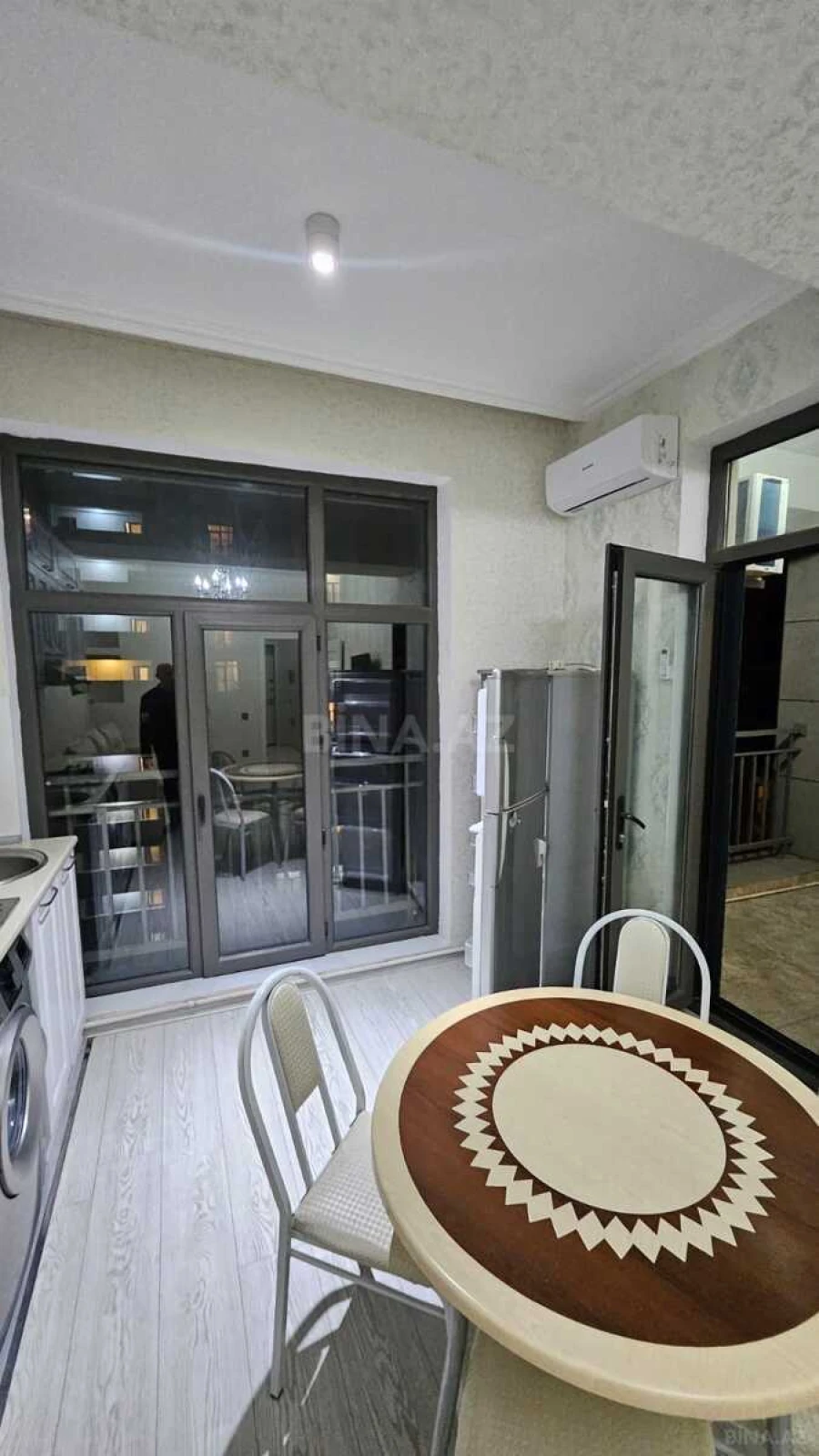 Kirayə verilir 2 otaqlı mənzil 50 m²