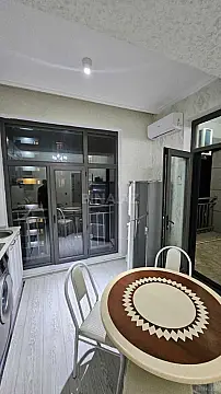 Kirayə verilir 2 otaqlı mənzil 50 m²
