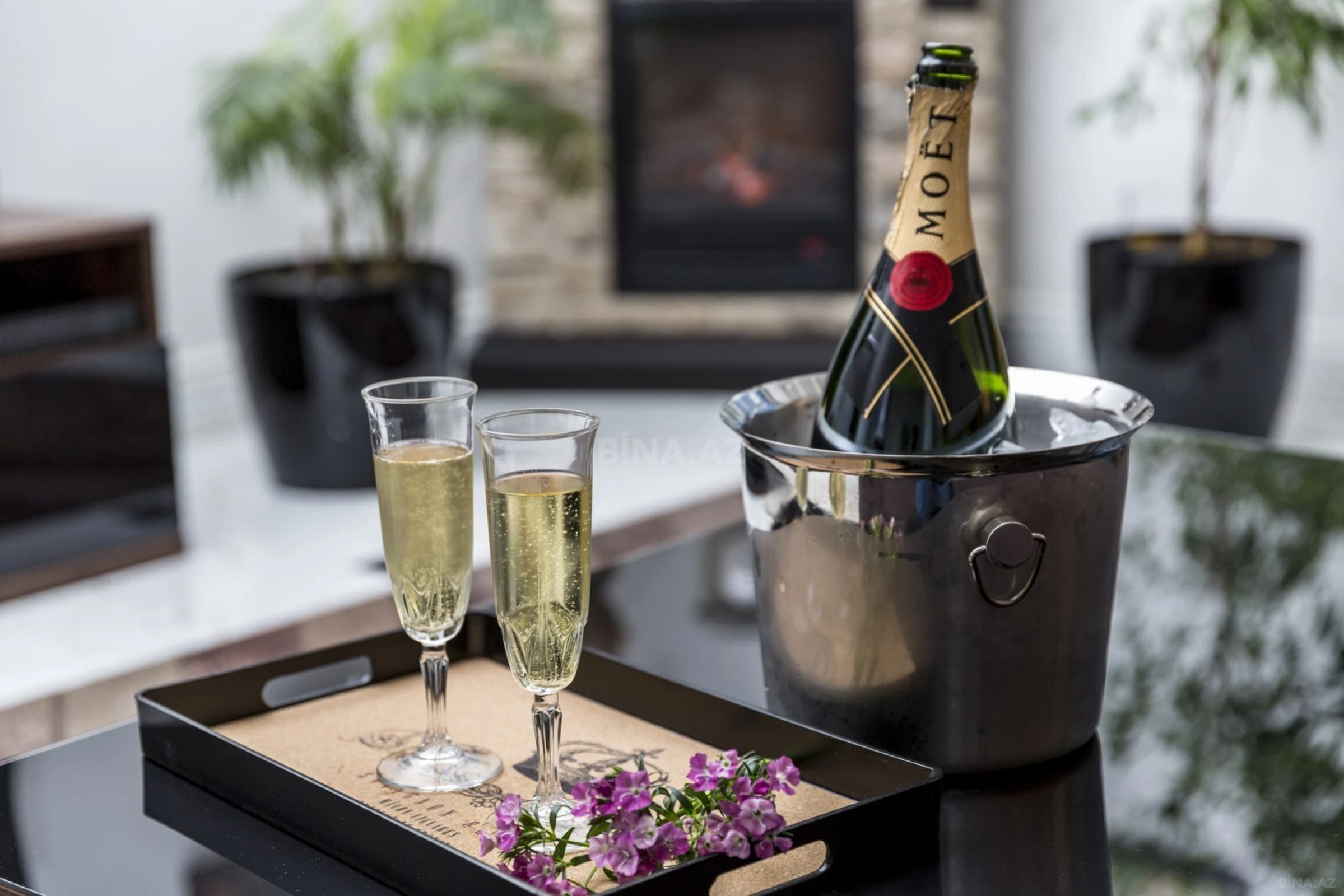 Kirayə verilir 16 otaqlı həyət evi 700 m²