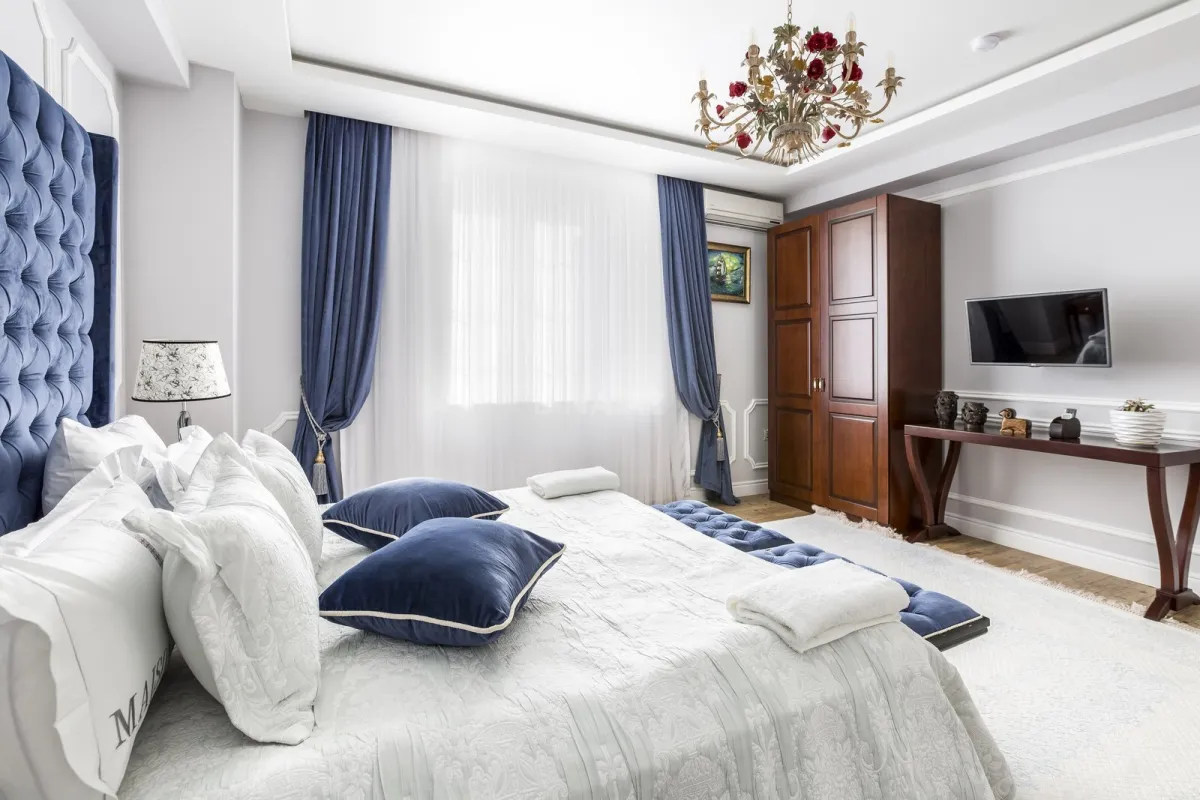 Kirayə verilir 16 otaqlı həyət evi 700 m²