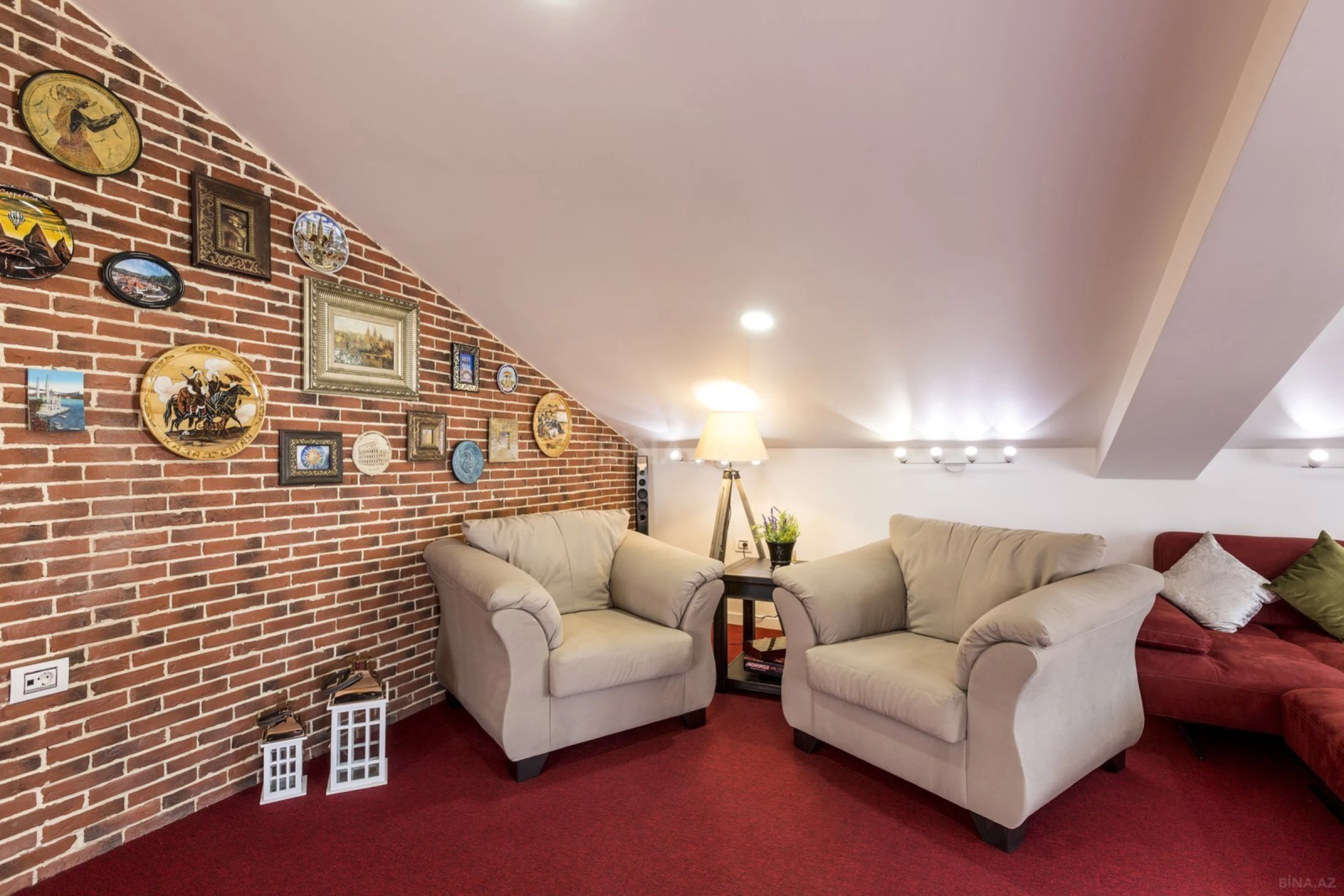 Kirayə verilir 16 otaqlı həyət evi 700 m²