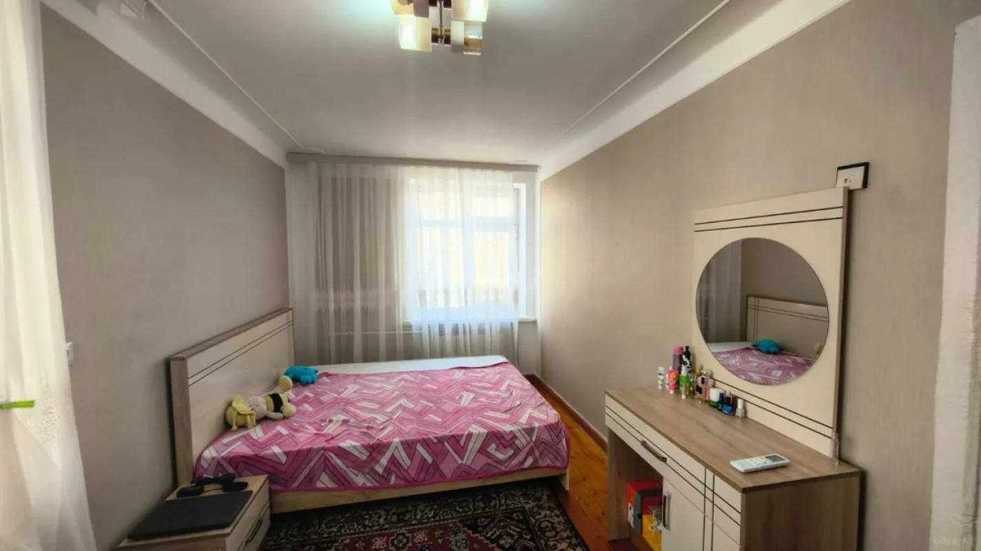 Kirayə verilir 2 otaqlı mənzil 50 m²