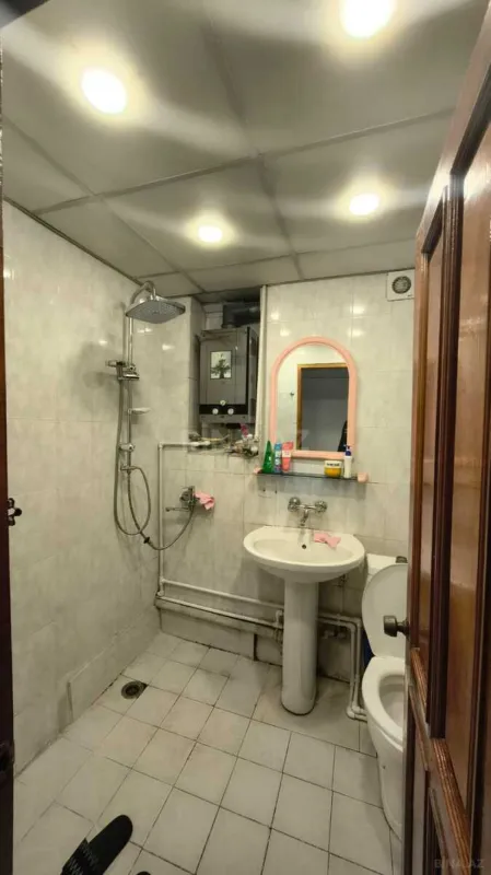 Kirayə verilir 2 otaqlı mənzil 50 m²