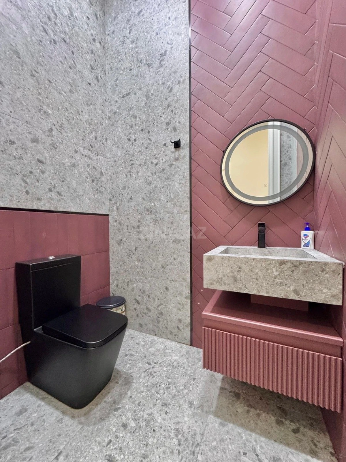 Kirayə verilir 4 otaqlı həyət evi 250 m²