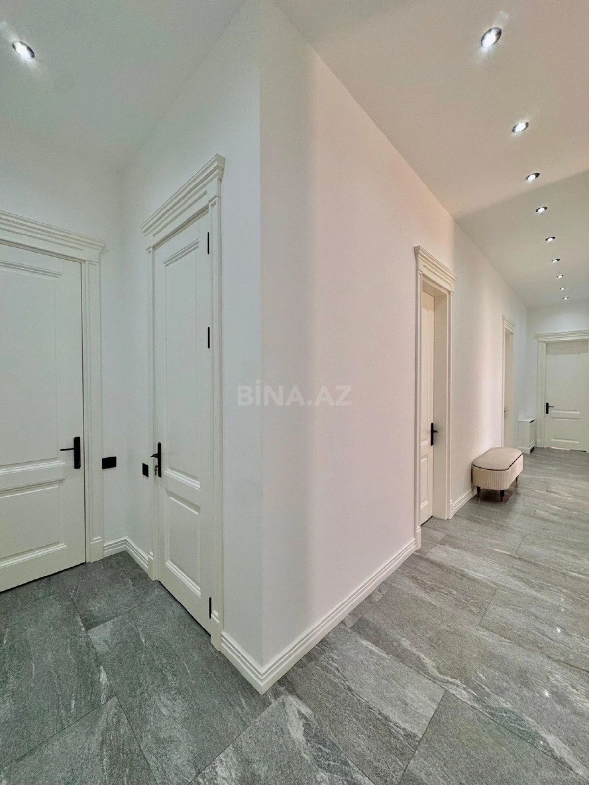 Kirayə verilir 4 otaqlı həyət evi 250 m²