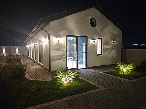 Kirayə verilir 5 otaqlı həyət evi 450 m²