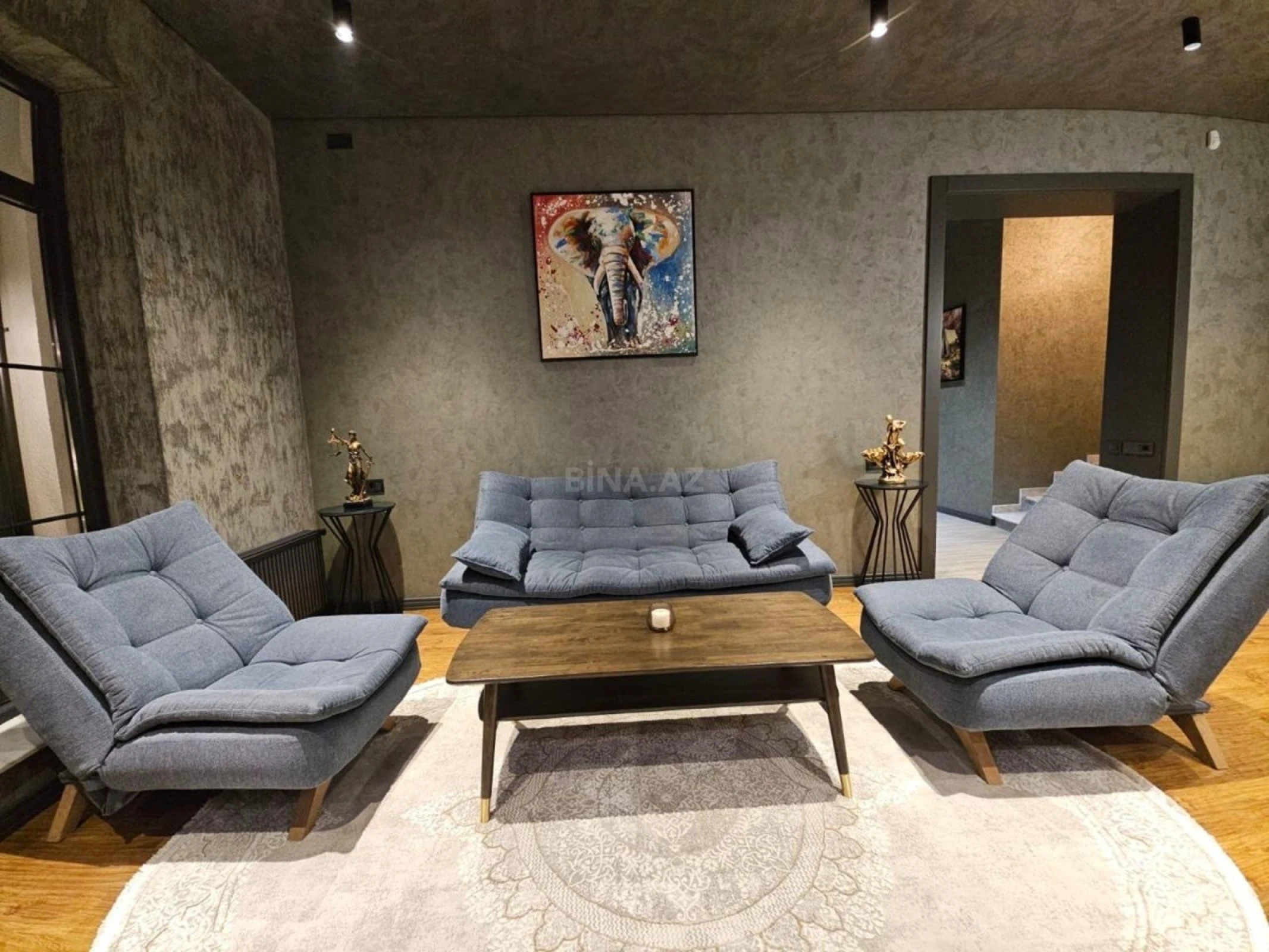 Kirayə verilir 5 otaqlı həyət evi 450 m²