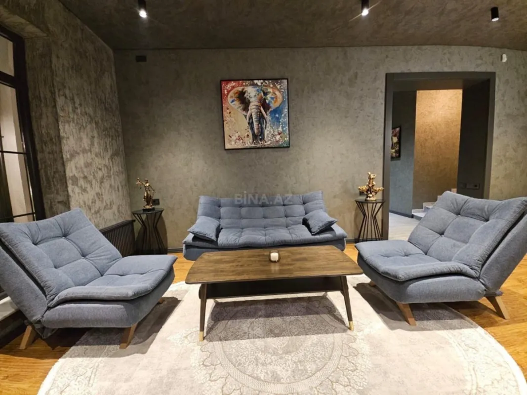 Kirayə verilir 5 otaqlı həyət evi 450 m²