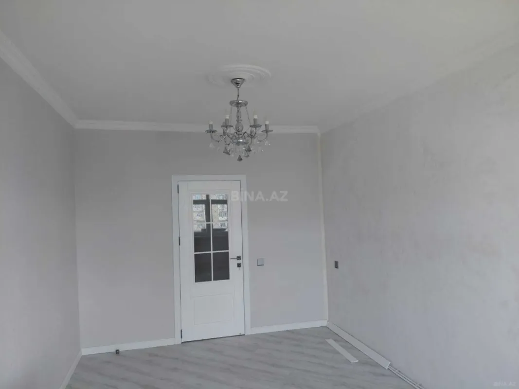 Satılır 2 otaqlı mənzil 67 m²