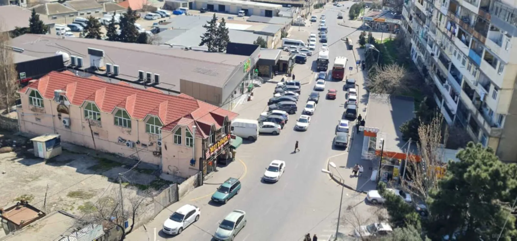 Satılır 2 otaqlı mənzil 67 m²