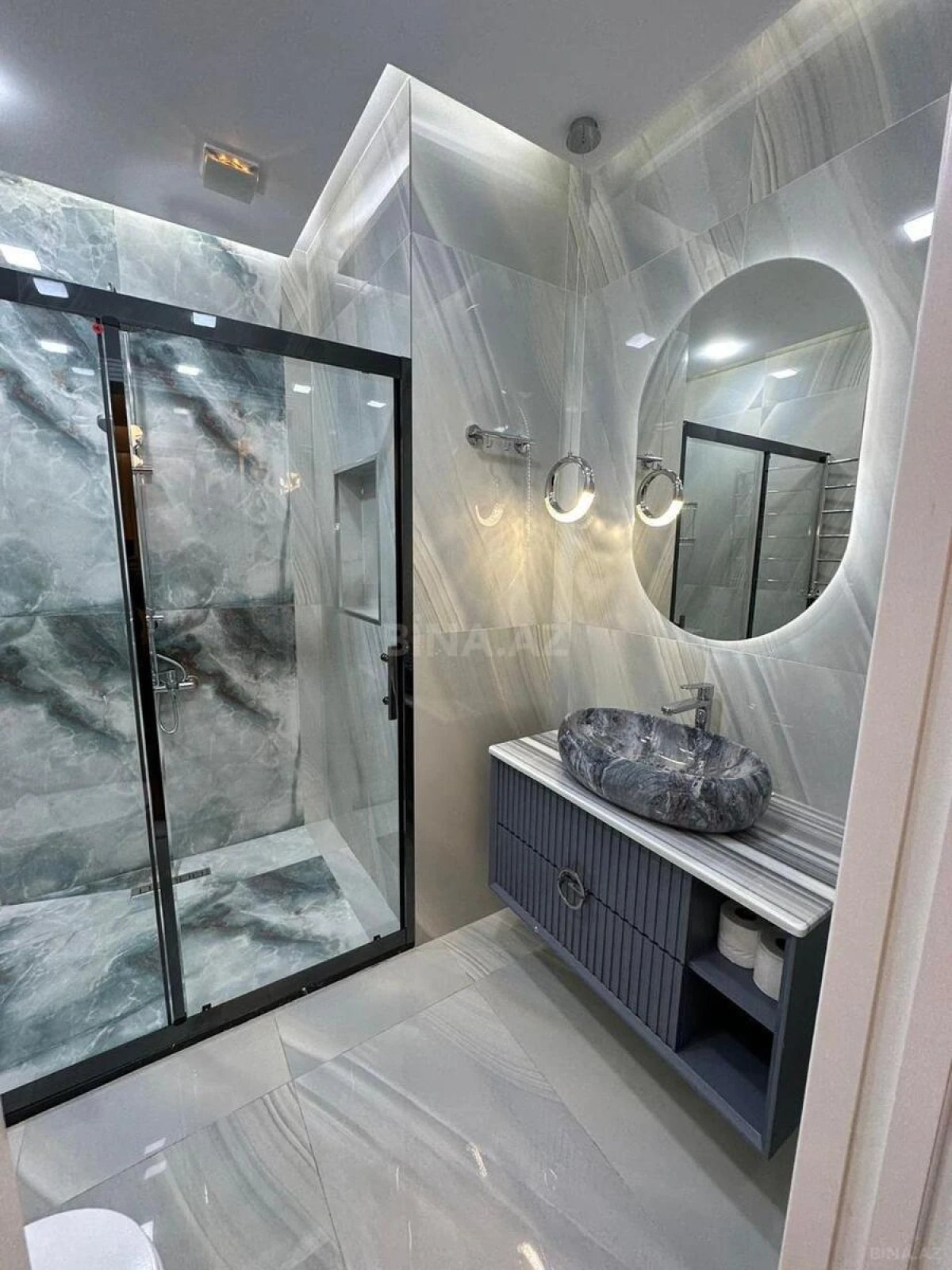 Kirayə verilir 3 otaqlı mənzil 150 m²