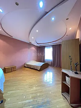 Satılır 4 otaqlı mənzil 170 m²