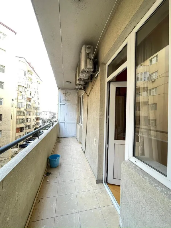 Satılır 4 otaqlı mənzil 170 m²