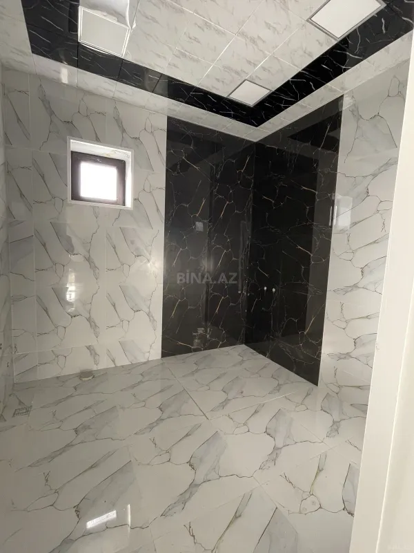 Satılır 11 otaqlı həyət evi 370 m²