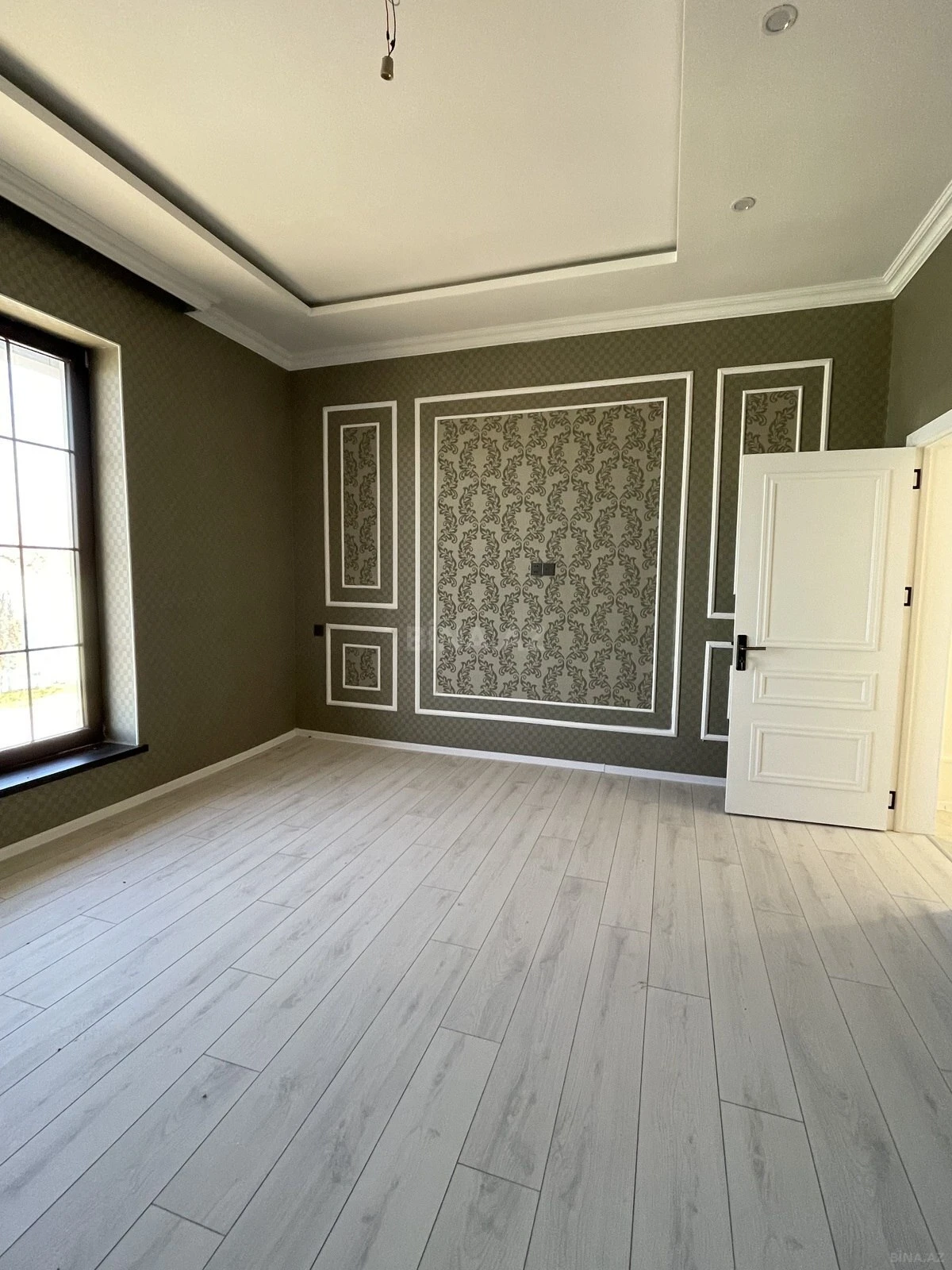 Satılır 11 otaqlı həyət evi 370 m²