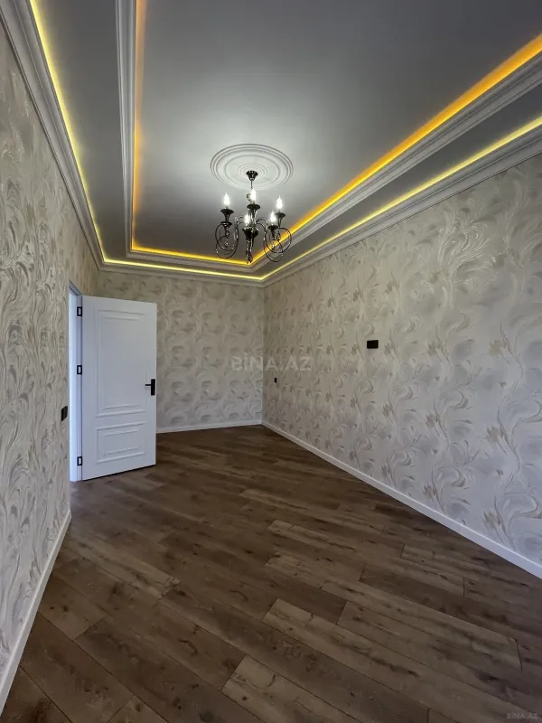 Satılır 11 otaqlı həyət evi 370 m²