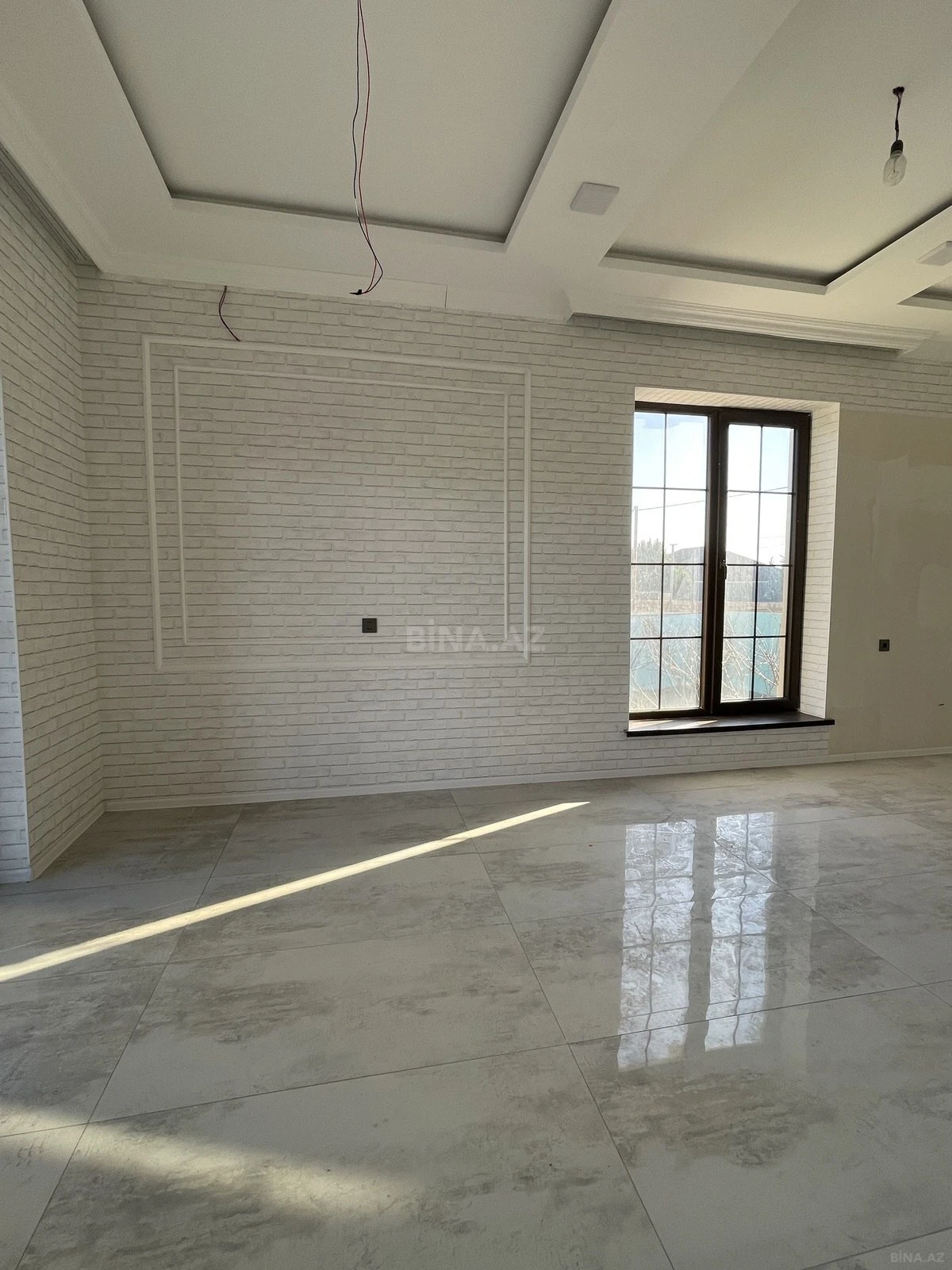 Satılır 11 otaqlı həyət evi 370 m²