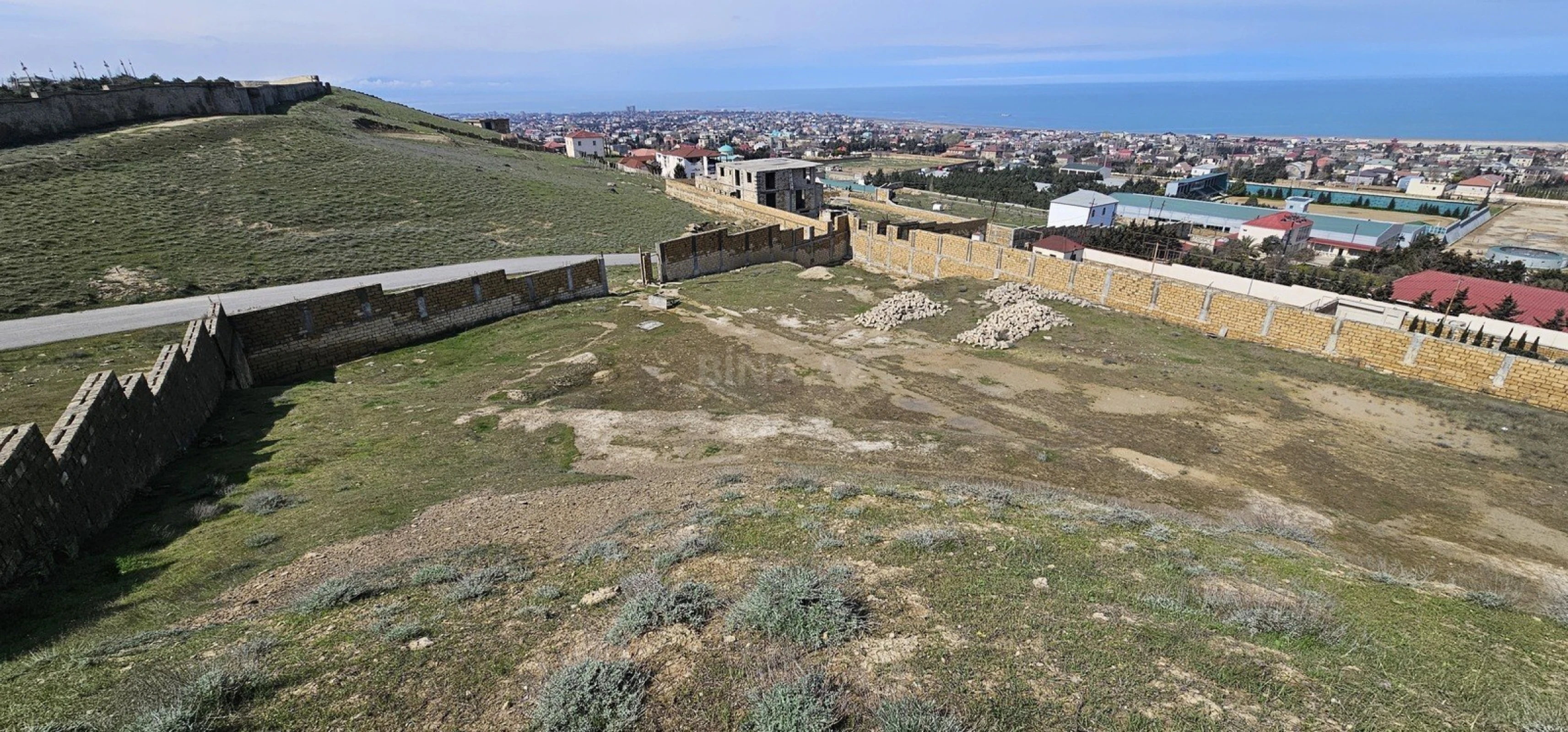 Satılır torpaq sahəsi 45 m²