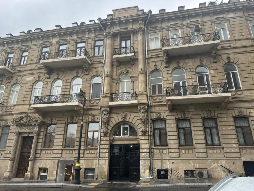 Satılır 3 otaqlı mənzil 85 m²