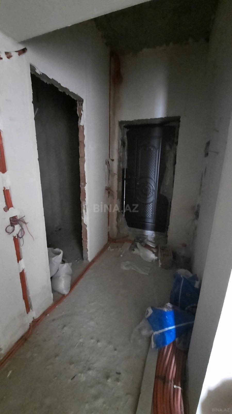 Satılır 2 otaqlı mənzil 71 m²
