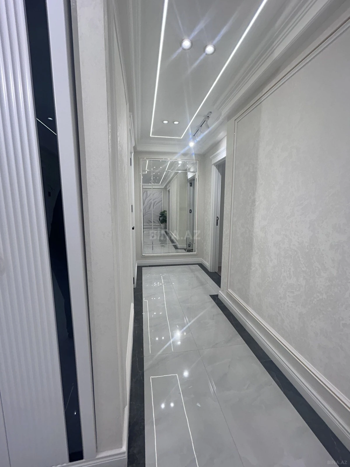 Satılır 3 otaqlı mənzil 100 m²
