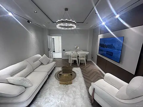 Satılır 3 otaqlı mənzil 100 m²