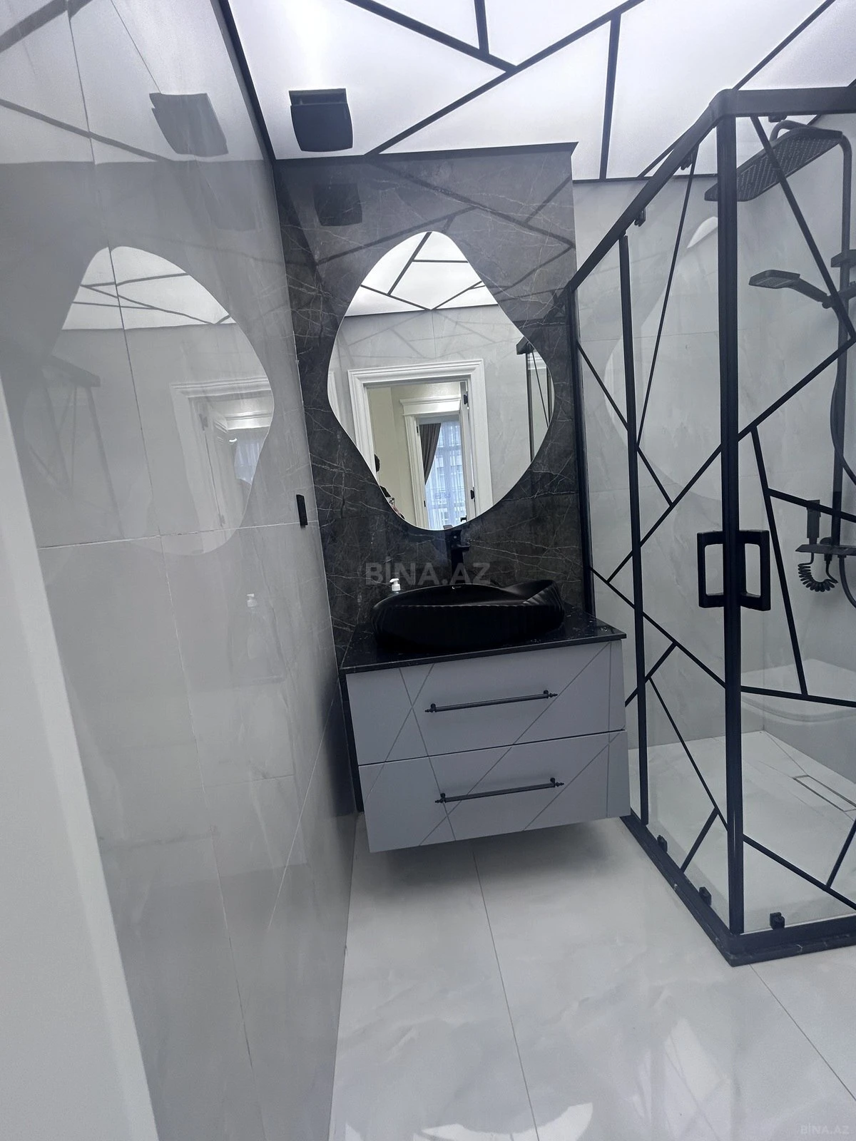 Satılır 3 otaqlı mənzil 100 m²