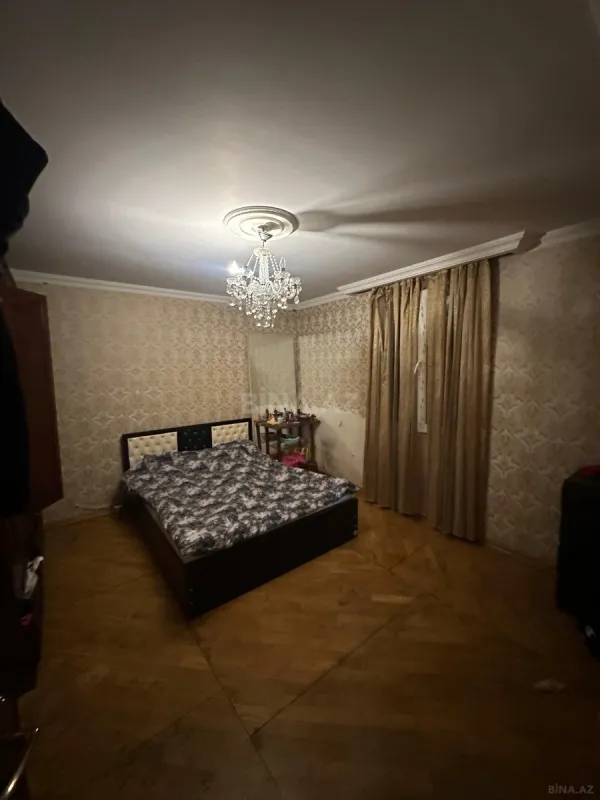 Satılır 5 otaqlı həyət evi 160 m²